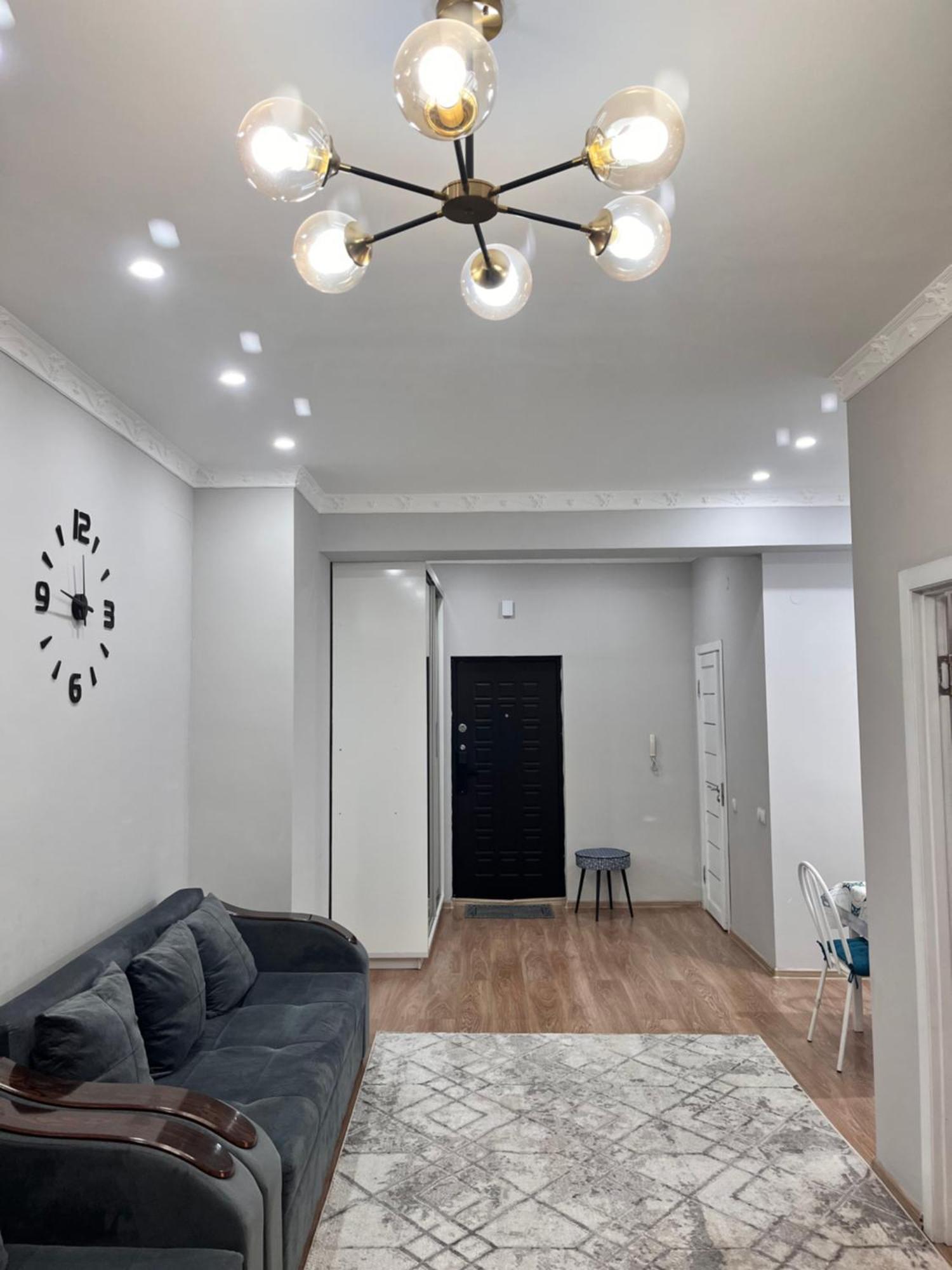 Appartamento 2-Х Комнатная В Золотом Квадрате Almaty Esterno foto